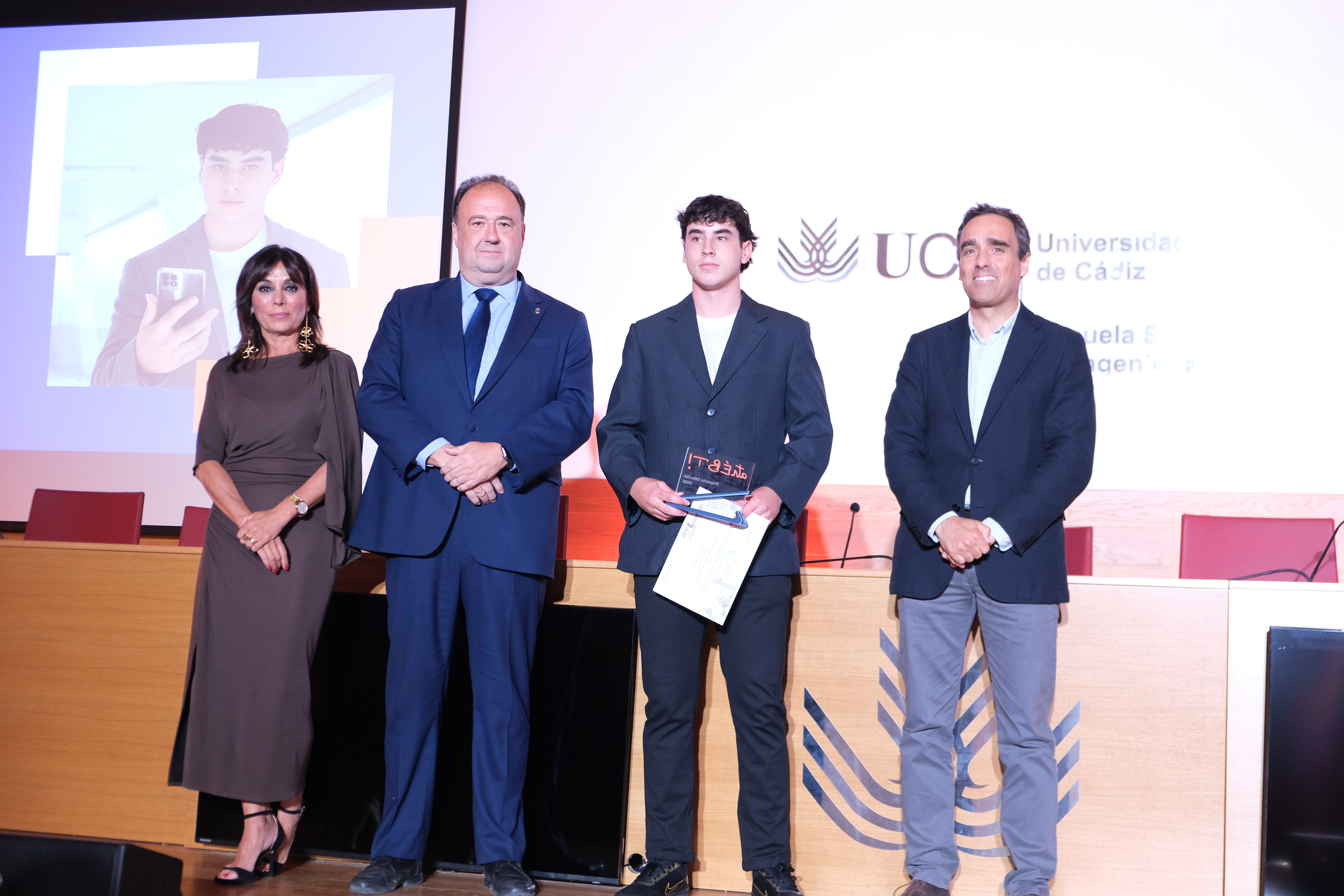 Verinsur premia la iniciativa ‘TakEat’ con la Mención en Economía Circular y Sostenibilidad en los premios atrÉBT! 2025