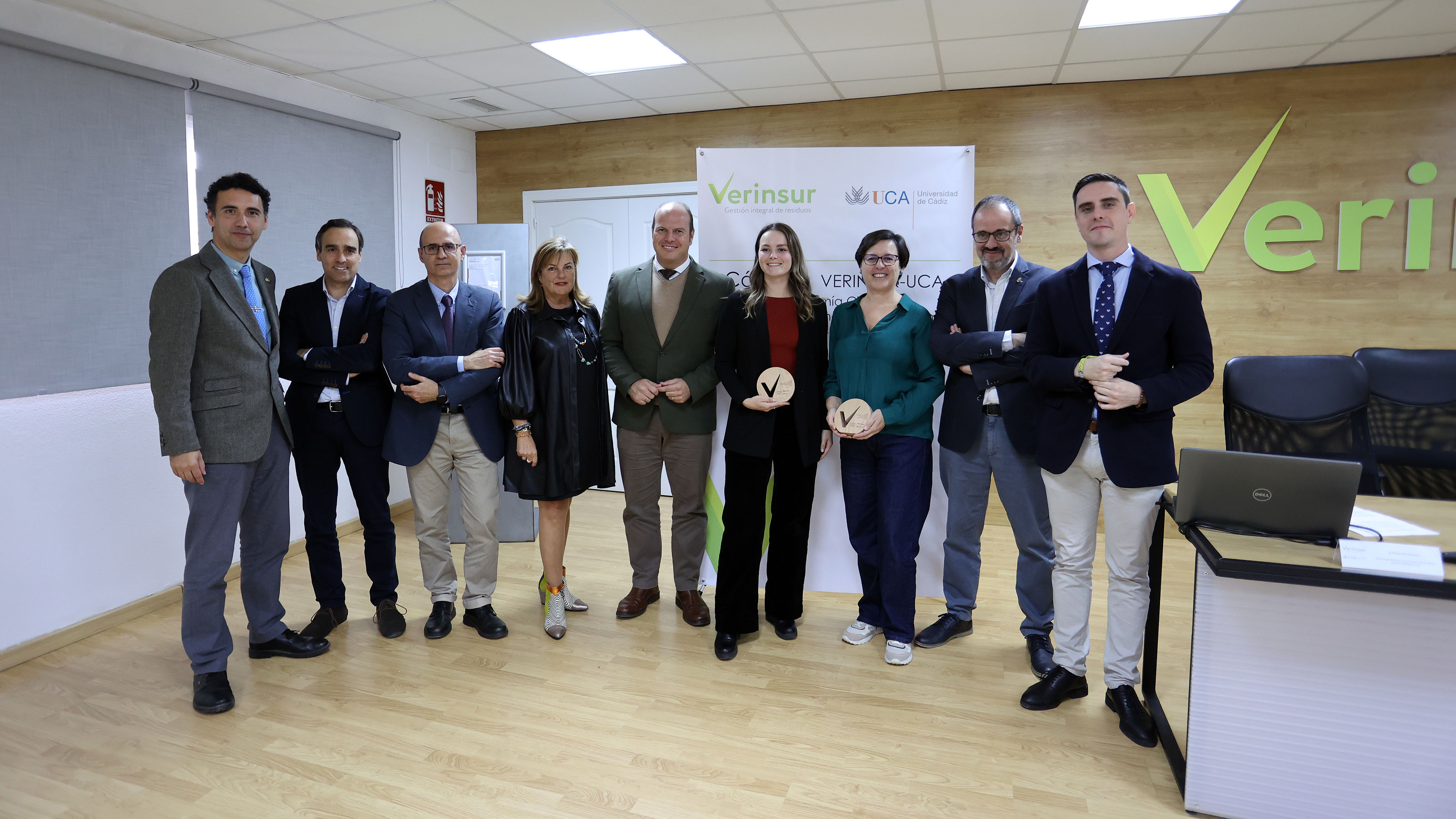 Entrega de los premios Cátedra VERINSUR–UCA 2024